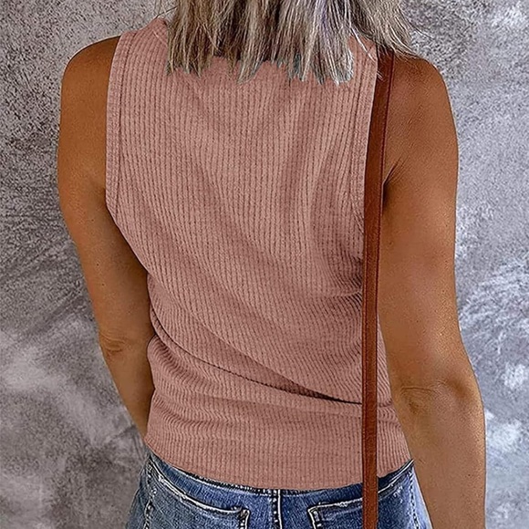 Tank top blush size medium - Picture 3 of 4